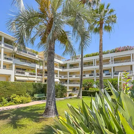 Le First By Winsome Destination Apartamento