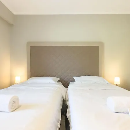 Lägenhet Le First By Winsome Destination *