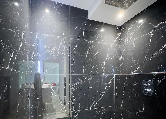 Le First By Winsome Destination アパート カンヌ