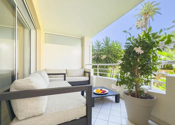 Le First By Winsome Destination Apartamento *